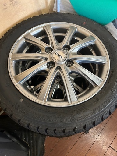 スタッドレスタイヤ