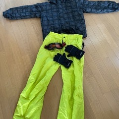 子供用スキー兼スノボーウェアセット
