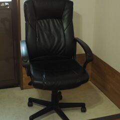 引き取り希望　　オフィスチェア（１）