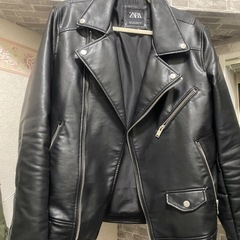 ZARA 革ジャン