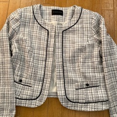 女性スーツ