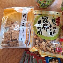 カップ麺・お菓子まとめて！の画像