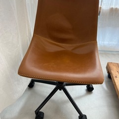 （難あり）昇降式キャスター付きチェア　