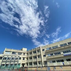 【阪南市で一緒に働きませんか？】アットホームな職場✨完全週休二日🌈「尾崎駅」徒歩3分🚶未経験オッケーの画像