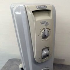 デロンギ De’Longhi オイルヒーター（コンクリート造8畳まで） R730812TFS 8枚フィン【自社配送は札幌市内限定】札幌市白石区☆店頭お引き取り歓迎の画像