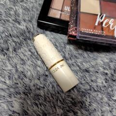 NYXのアイシャドウパレット3点セットの画像