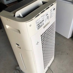NoA4❗️ KI-GS70-W 加湿空気清浄機 ホワイト系 [適用畳数：31畳 /最大適用畳数(加湿)：18畳 /PM2.5対応]の画像