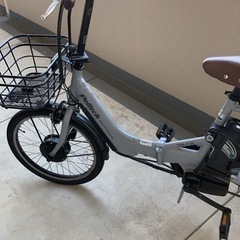 ベルティック 自転車 後ろのカゴは 外すので 付きません。