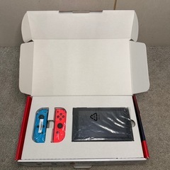 【120】Nintendo Switch 青/赤 Joy-Con付き 完備品の画像