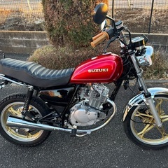 スズキ　GN125H 旧車スタイル　赤　カスタム　吸い込みの画像
