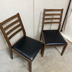 【132】ブラウンラダーバックチェア2脚セットの画像