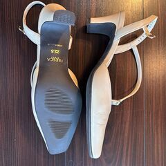 再値下げしました　細身の靴４足　安く譲ります　その２の画像