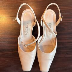 再値下げしました　細身の靴４足　安く譲ります　その２の画像