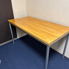 デスク　幅1200*奥行600*高さ700