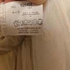 LLサイズの膝丈スカートの画像