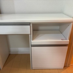 キッチンキャビネット
