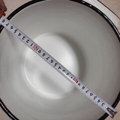 床漬用のホーロー容器を差し上げます。の画像