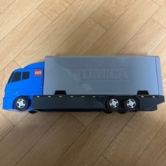 ポケットトミカおかたづけコンボイ