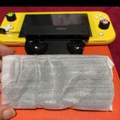 Switch　コントローラー充電器（左）の画像