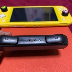 Switch　コントローラー充電器（左）の画像