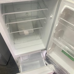 北九州市内配送無料　保証付き YAMADASELECT(ヤマダセレクト）　YRZF15G1　2ドア冷蔵庫　(156L・右開き)　ホワイトの画像