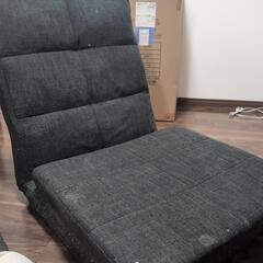 背もたれ付き1人用ソファの画像