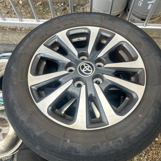 明日削除予定トヨタ エスクァイア 195/65r/15 ホイール