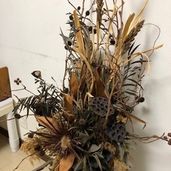 購入時30000円の造花です。高さは1メートル程ですの画像