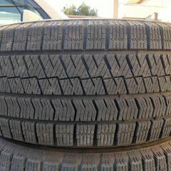 BRIDGESTONE ブリヂストン
BLIZZAK VRX2 ブリザック
205/55R16 4本
スタッドレスタイヤの画像