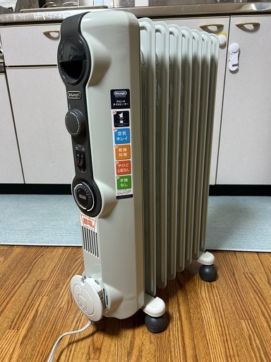 デロンギ　オイルヒーター　HJ0812 美品