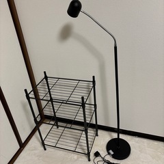 間接照明とラック