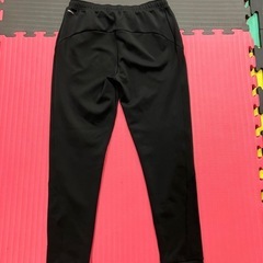②プーマ　ジョガーパンツ　XL 中古の画像