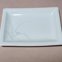 四角いお皿５枚の画像