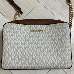 MICHAEL KORS バッグの画像