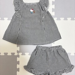 〈63〉ベビー服　しまむら　キティーセットアップ　90