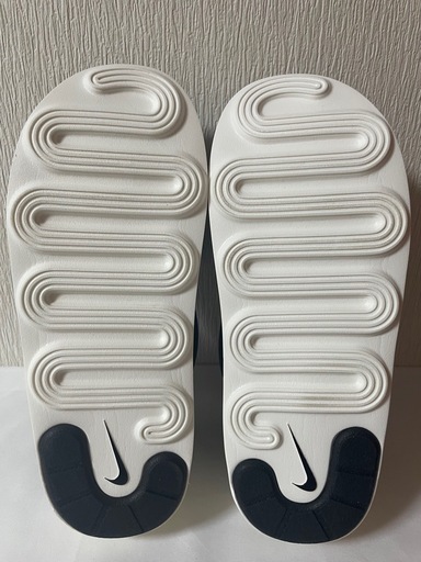 【超美品】NIKE エアマックス アイラ 24cm（23.5でも歩けます♪） 厚底　サンダル スポーツ ナイキ