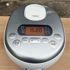 🎄☘️大阪市から阪南市まで配達設置無料🎄炊飯器　3合🍀保証有り