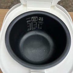 🎄☘️大阪市から阪南市まで配達設置無料🎄炊飯器　3合🍀保証有りの画像
