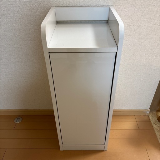 コードを隠せる\n収納ラックスリム　ホワイト　【1月末まで】