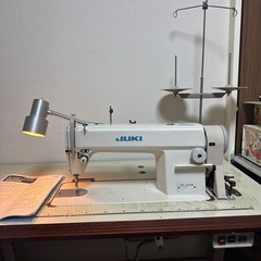 JUKI 高速一本本縫　ミシン　**検討中**の画像