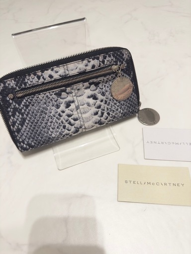 破格ステラマッカートニーパイソンデザイン長財布