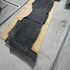 ランクル200 ARBマットの画像