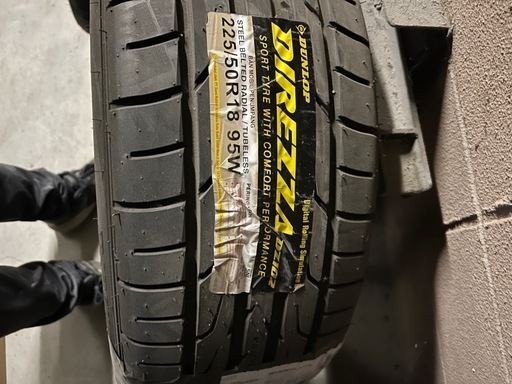 DUNLOP ディレッツァ　225/50/Ｒ18