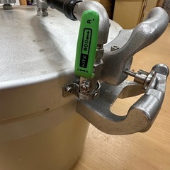 業務用大型圧力鍋の画像