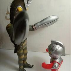 ウルトラ怪獣バルタン星人とウルトラセブン新品の画像
