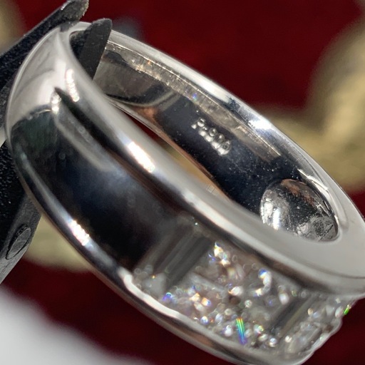 プラチナ　ダイヤリング　バゲッド　エメラルドカット　8.7g 11号