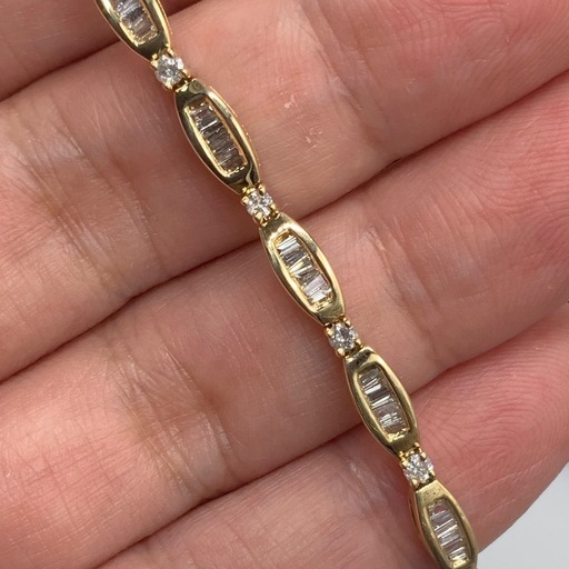 K18 テニスブレスレット　テーパーダイヤ　ラウンド　9.5g 1.5ct