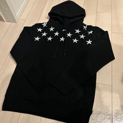 完売品★AZUL by moussy星柄プリント 裏起毛ブラック パーカーの画像