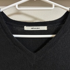 《美品》mii an deni ブラック Vネック 長袖セーター   Mの画像