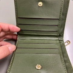 ミニ財布 二つ折り  モスグリーン キルティング の画像